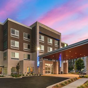 Holiday Inn Express & Suites - Suisun City By Ihg