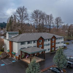 Clatskanie River Inn